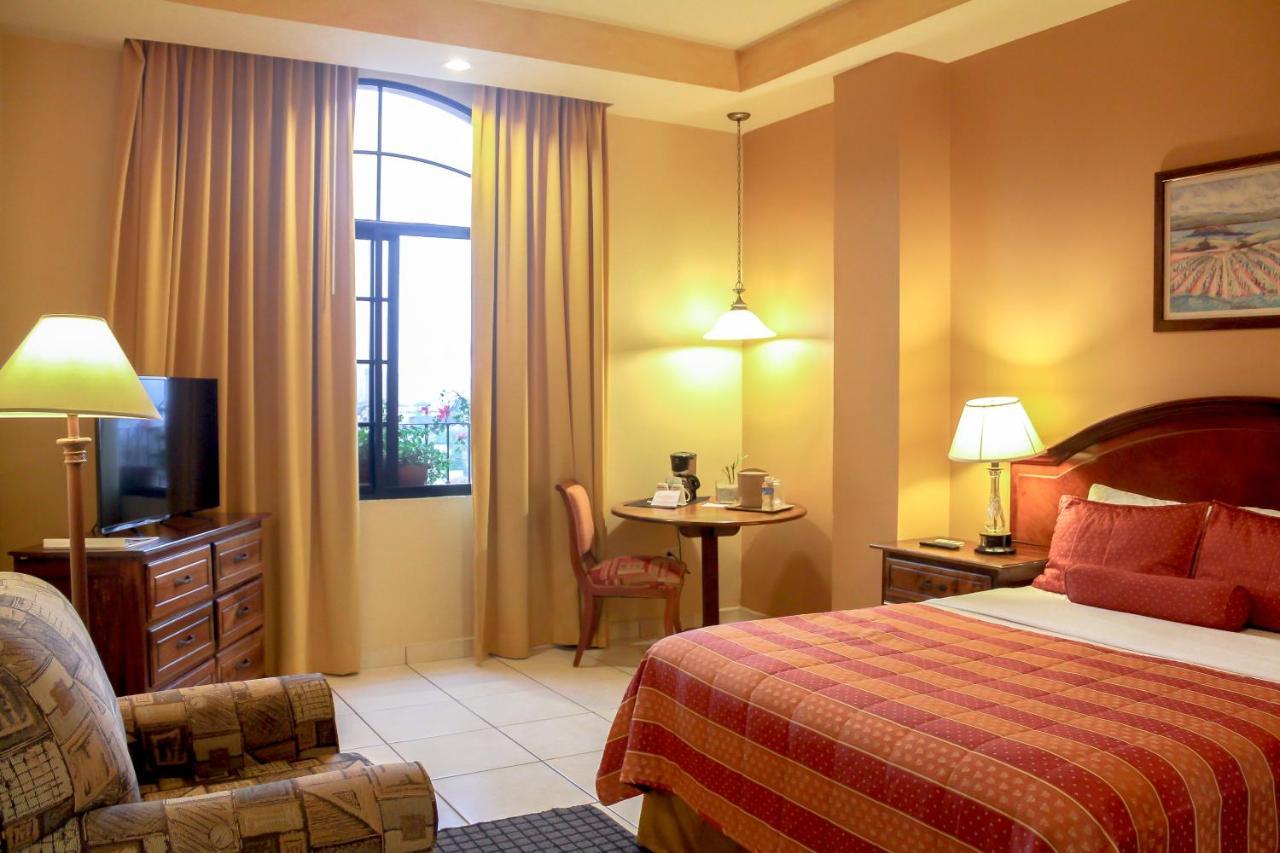 Hotel Monteolivos San Pedro Sula Exterior photo