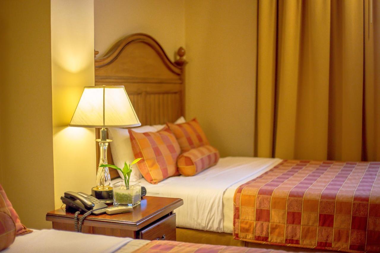 Hotel Monteolivos San Pedro Sula Exterior photo